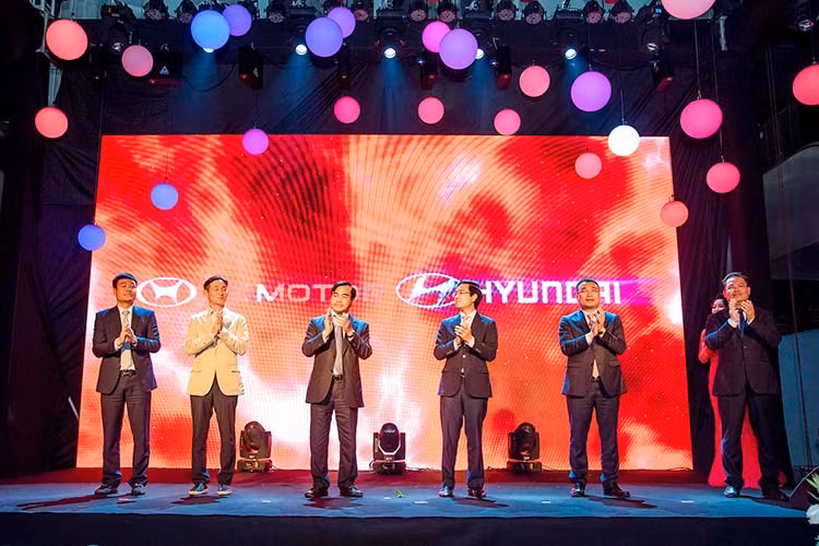 “Đây là trung tâm trải nghiệm sản phẩm và dịch vụ đầu tiên của Hyundai với quy mô lớn nhất Việt Nam, thể hiện định hướng của TC MOTOR cũng như tập đoàn ôtô Hyundai tại Việt Nam. Chúng tôi muốn nâng cao trải nghiệm khách hàng tối đa cũng như hướng tới nhóm người dùng trẻ, sang trọng, yêu thích thời trang và công nghệ”, đại diện TC MOTOR cho biết.