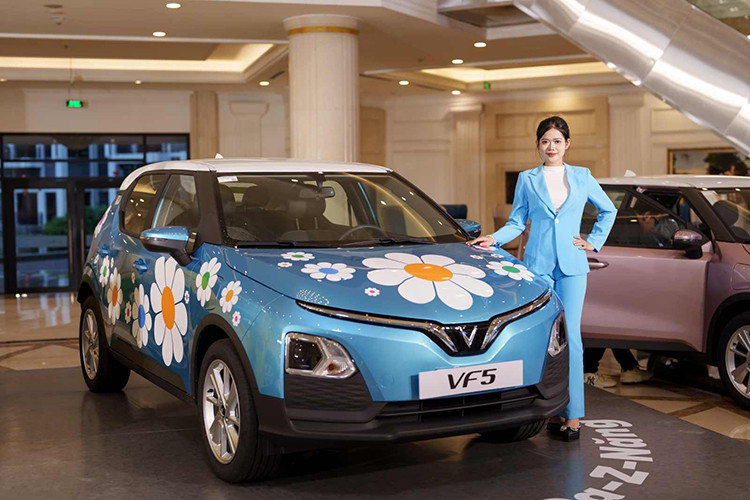 VinFast VF5 la xe ban chay nhat Viet Nam nua dau nam 2024