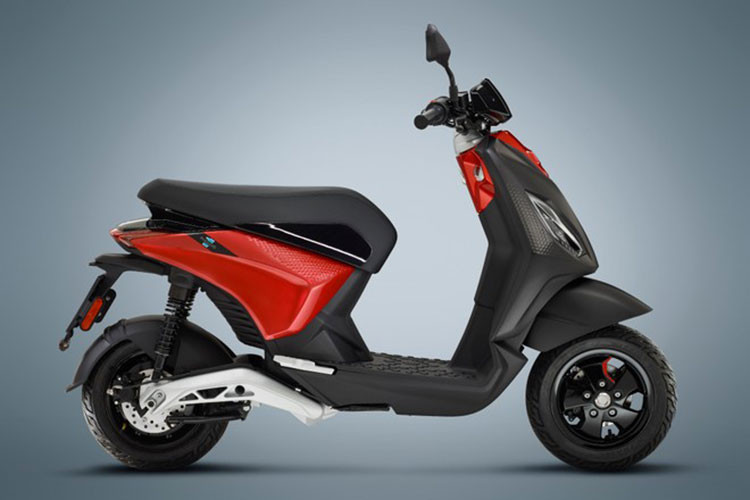 Theo đó, mẫu xe ga điện Piaggio 1 2023 được trang bị động cơ điện với công suất định danh là 2,0 kW với công suất tối đa có thể đạt được là 2,2 kW, sức mạnh này gần như gấp đôi so với phiên bản trước đó.