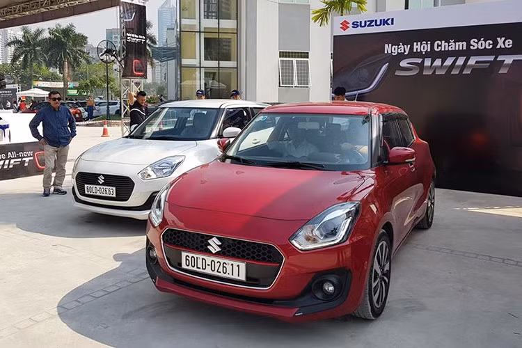 Suzuki Swift mới tại Việt Nam là thế hệ thứ ba của dòng xe cỡ nhỏ ăn khách nhà Suzuki. Ở thế hệ mới này, chiếc xe đã được thay đổi đáng kể về cả thiết kế và vận hành, giúp cải thiện hiệu suất và khả năng tiết kiệm nhiên liệu. Tuy nhiên, doanh số Swift cũng không cải thiện được là mấy, trong tháng 6/2019 chỉ có 70 xe bán ra thị trường.