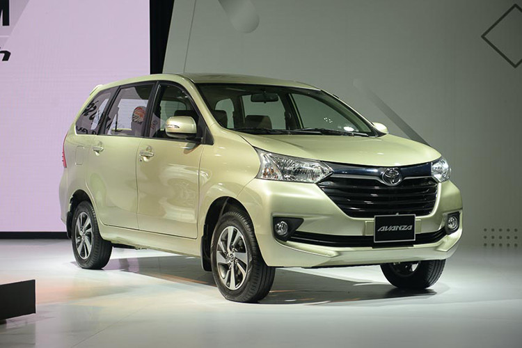 Dù đứng chung phân khúc với Toyota Innova nhưng Avanza lại khó lòng thành công được như "đàn anh". Xe được nhập khẩu từ Indonesia nhưng lại có lượng trang bị kém nổi bật, vậy nên chiếc xe này liên tục lọt vào top xe ế nhất thị trường. Chỉ với 68 xe bán ra trong tháng 6/2019 vừa qua, nó gây thất vọng so với kỳ vọng của Toyota Việt Nam.