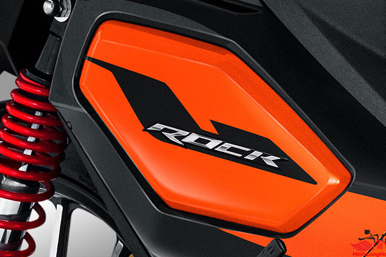 Xe cũng được trang bị bộ phanh an toàn cũng hết sức cơ bản với phanh đĩa trước và phanh tang trống phía sau. Tuy nhiên, nó cũng sẽ có thêm tuỳ chọn nếu người dùng muốn nâng cấp.