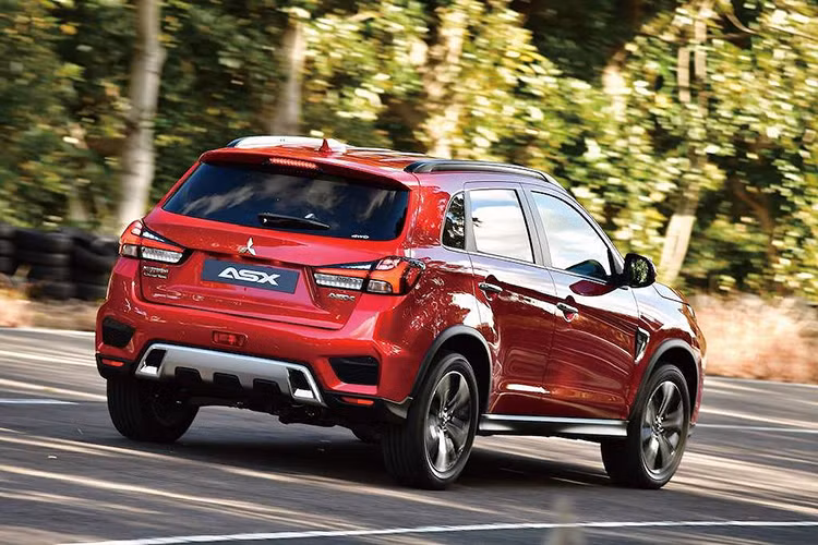 Dù không công bố chi tiết thông số kỹ thuật, nhưng nhiều khả năng động cơ của phiên bản nâng cấp mới này sẽ vẫn giữ nguyên công suất 150PS và mô-men xoắn 195Nm như phiên bản cũ. Tùy từng phiên bản, xe có thể được trang bị hệ dẫn động cầu trước hoặc 4 bánh.