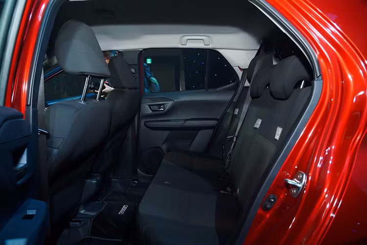 Trở lại trong bối cảnh sức mua toàn thị trường đang lao dốc cùng xu hướng chuyển dịch sang xe gầm cao SUV và sự xuất hiện của nhóm ôtô điện mini, chắc chắn Toyota Wigo sẽ phải đối diện với không ít thách thức. Tuy nhiên, bên cạnh đó vẫn có những cơ hội dành cho mẫu xe hạng A nhà Toyota khi thị phần đang còn khá nhiều với ít đối thủ.