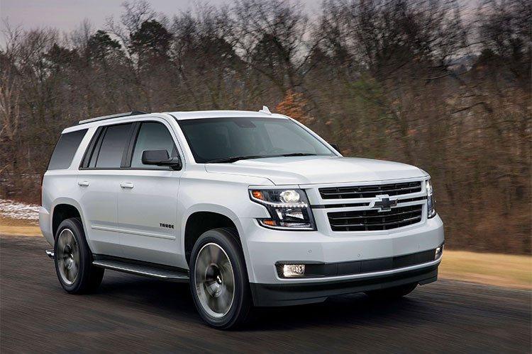 Theo ông Eric Stanczak - kỹ sư trưởng phụ trách mảng SUV full-size của Chevy cho biết Suburban RST đáp ứng các nhu cầu của người lái với sự mạnh mẽ bức tốc khi cần thiết hay mang đến sự yên tĩnh thoải mái khi người lái muốn thư giãn. Hiện tại, Chevrolet chưa công bố giá bán cho Suburban RST.