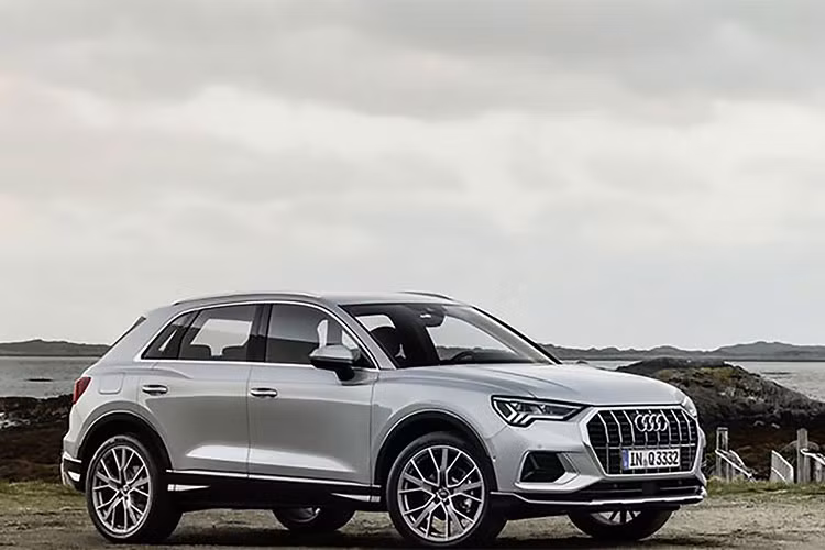 Hiện chưa tiết lộ động cơ xe nhưng dự đoán nó sẽ có 1 tùy chọn động cơ 2.0 TFSI 190 mã lực. Xe được trang bị hộp số tự động S Tronic 7 cấp và hệ dẫn động bốn bánh Quattro. Đi cùng là 6 chế độ chế độ lái, gồm Auto (Tự động), Comfort (Thoải mái), Dynamic (Năng động), Off-road, Efficiency (Hiệu quả) và Individual (Tuỳ chỉnh cá nhân).