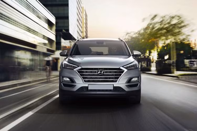 Hiện vẫn chưa có nhiều thông tin liên quan đến Hyundai Tucson N mới. Theo một số nguồn tin, Hyundai Tucson phiên bản hiệu suất cao mới sẽ sở hữu công suất tối đa khoảng 340 mã lực. Nhờ đó, Hyundai Tucson N có thể tăng tốc từ 0-100 km/h trong thời gian dưới 6 giây để cạnh tranh với các đối thủ kể trên.
