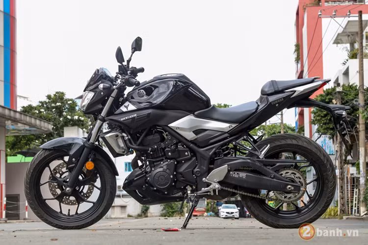 Tạm thời MT-03 sẽ được bán ở Việt Nam với màu đen ánh kim, trong khi phiên bản màu xanh GP sẽ được giới thiệu sau. Giống như R3, MT-03 được sản xuất bởi Yamaha Indonesia và nhập nguyên chiếc vào thị trường Việt Nam. Giá bán đề xuất của MT-03 là 139 triệu đồng, như vậy Yamaha MT-03 có giá bán tương đương với Kawasaki Z300 (140 triệu đồng).