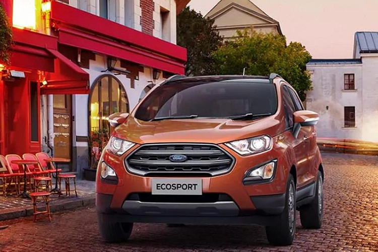 Được biết, Ford sẽ sớm thay thế EcoSport tại Ấn Độ bằng một chiếc SUV hoàn toàn mới được hợp tác phát triển với Mahindra, tuy nhiên, mẫu xe kế nhiệm này sẽ phải đợi ít nhất 1 năm nữa mới được ra mắt. Tại thị trường Ấn Độ, EcoSport được xem là đối thủ của Suzuki Glanza 2019.