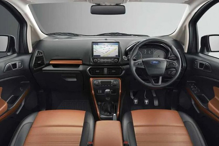 Bên trong, Ford EcoSport Thunder Edition nổi bật với hai tông màu đen-be và đen-cam. Hình ảnh rò rỉ về nội thất cho thấy danh sách thiết bị có thể được trang bị trên xe bao gồm: lối vào không cần chìa khóa thụ động, hệ thống thông tin giải trí màn hình cảm ứng 9 inch, vô-lăng và ghế ngồi bọc da, kiểm soát khí hậu vùng tự động.
