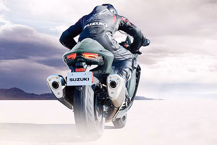 Các tính năng an toàn nổi bật bao gồm hệ thống kiểm soát lực kéo 10 cấp, kiểm soát độ lắc bánh xe, điều khiển phanh động cơ và bộ chuyển số nhanh hai chiều. Về động cơ, Suzuki Hayabusa 2025 được trang bị động cơ DOHC 4 xi-lanh thẳng hàng.