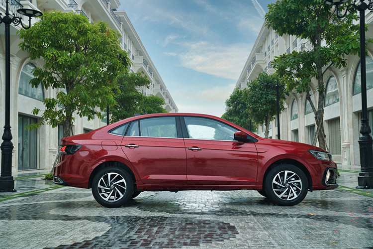 Volkswagen Virtus giam toi 300 trieu tai Viet Nam - van cao hon doi thu-Hinh-2