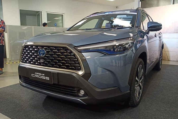 Toyota Corolla Cross tu 770 trieu tai Viet Nam, 