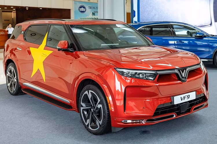 VinFast VF8 va VF9 dieu chinh gia ban, tang cao nhat 34 trieu dong-Hinh-2