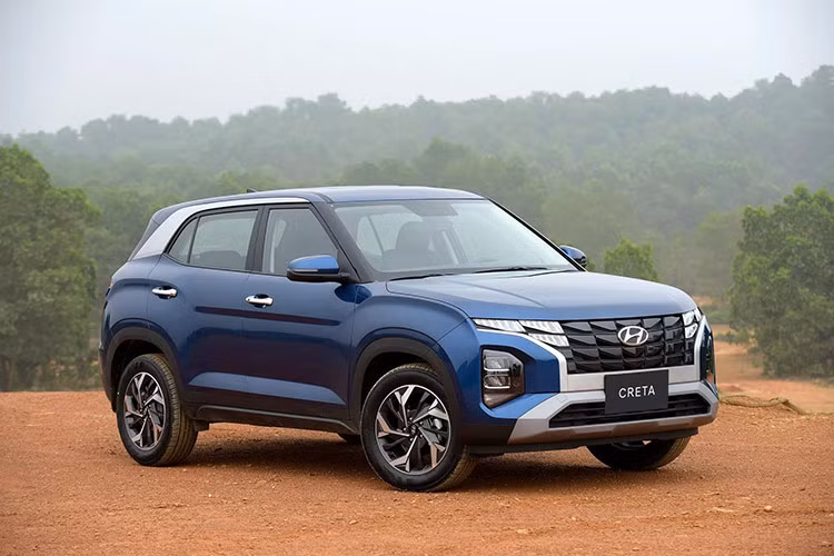  Hyundai Creta: 1.068 xe Hyundai Creta đạt doanh số 1.068 xe trong tháng 9, tăng mạnh 74,2% so với tháng trước (613 xe). Doanh số lũy kế của Creta từ đầu năm năm đến nay là 5.181 chiếc, giảm 17,9% so với cùng kỳ năm 2023. Creta thế hệ hiện tại đang được Hyundai Thành Công lắp ráp trong nước với 4 phiên bản, cùng mức giá dao động từ 640-745 triệu đồng.