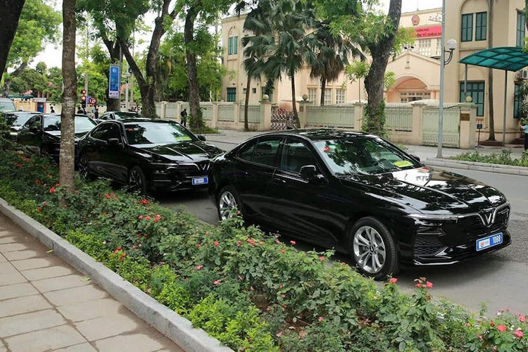 Theo Bộ trưởng Chủ nhiệm Văn phòng Chính phủ Mai Tiến Dũng - Phó Chủ tịch Ủy ban Quốc gia ASEAN 2020 cho biết: “Việc VinFast tham gia tài trợ phương tiện đi lại cho các khách mời đến Việt Nam tham dự các Hội nghị ASEAN 2020 bằng một thương hiệu “Made in Viet Nam” là hành động thiết thực thể hiện sự chung sức của khối doanh nghiệp, doanh nhân với Chính phủ vào các hoạt động đối ngoại của quốc gia, xây dựng hình ảnh đất nước Việt Nam năng động, sáng tạo”.