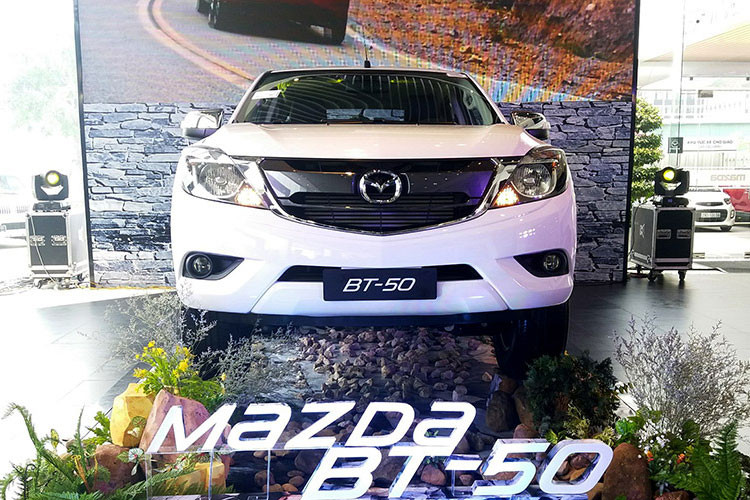 Mẫu xe bán tải Mazda BT-50 không chịu rời khỏi vị trí thứ tư trong phân khúc. Tháng 5, số xe Mazda BT-5 giao đến tay khách hàng đạt 103 xe, giảm khoảng 30,4% so với tháng 4 (148 xe) nhưng tăng 2 chiếc so với cùng kỳ năm ngoái.