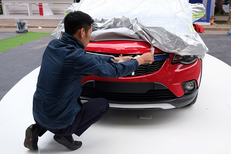 Thông số chi tiết của mẫu hatchback cỡ A mang tên VinFast Fadil chưa được công bố nhưng những hình ảnh đầu tiên về mẫu xe này đã lộ diện.