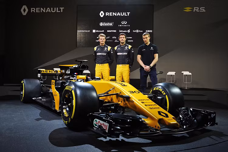 Mẫu xe đua F1 R.S.17 mới này được giới thiệu bởi 2 tay đua Nico Hülkenberg và Jolyon Palmer. Bên cạnh đó, Sergey Sirotkin chính thức ra mắt với tư cách tay đua thứ 3 đồng thời là tay đua dự bị, Alain Prost tiếp tục là cố vấn đặc biệt của Renault Sport Racing.