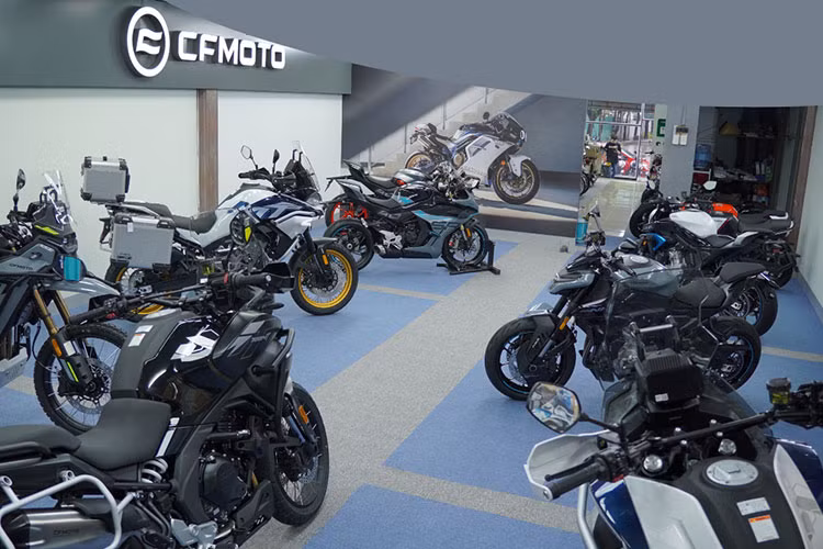 CFMoto ra mat 4 mau moto tai Viet Nam, ban tu 125 trieu dong