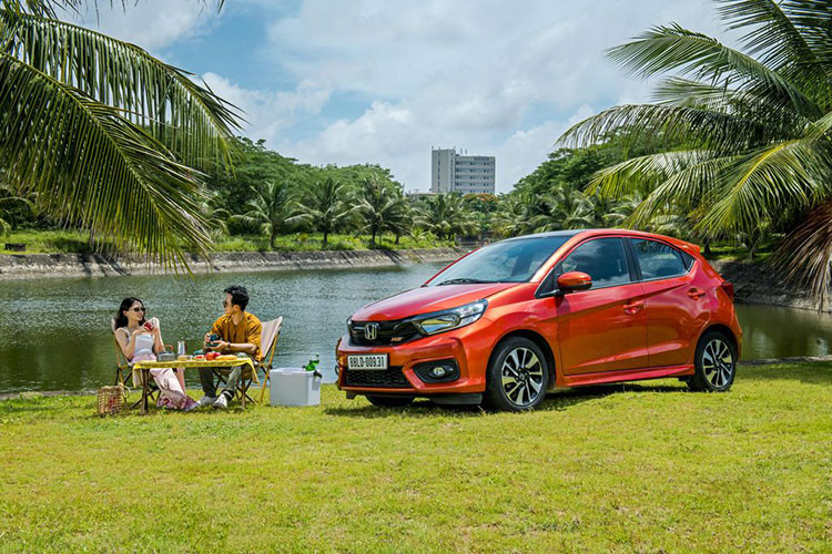 Honda Civic, HR-V va Brio tiep tuc giam 100% phi truoc ba-Hinh-3