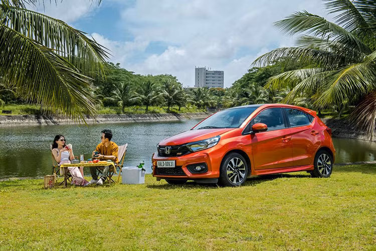 Honda Civic, HR-V va Brio tiep tuc giam 100% phi truoc ba-Hinh-3