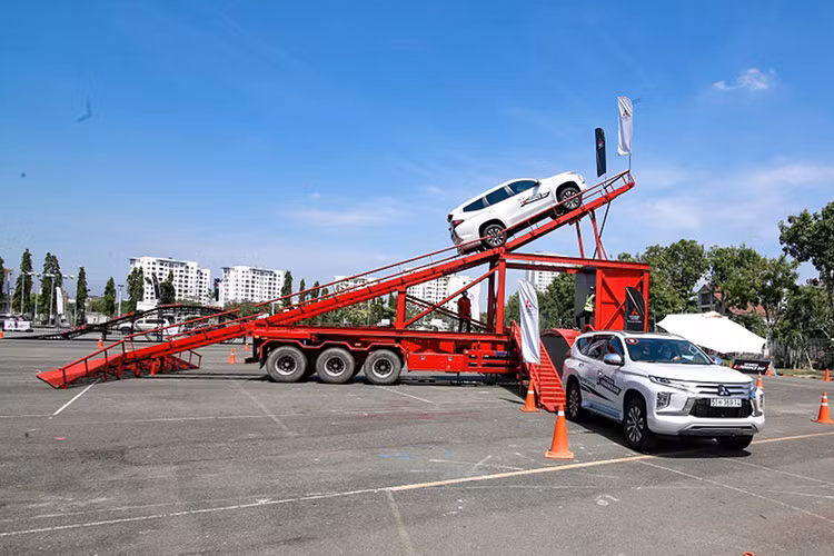 “Mitsubishi Experience Day” – trai nghiem xe Mitsubishi tai Ha Noi-Hinh-3