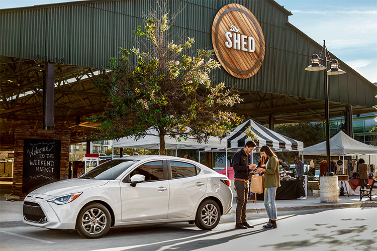 Tất cả phiên bản đều sử dụng động cơ 1.5L, trang bị hộp số tự động hoặc số sàn 6 cấp, xe có công suất 106 mã lực tại 6.000 vòng/phút, mô-men xoắn 140 Nm tại 4.000 vòng/phút. Mức tiêu hao nhiên liệu đo được khi đi trên phố là 13,6 km/l, khi đi trên cao tốc là 17 km/l và trên đường hỗn hợp là 14,8 km/l.