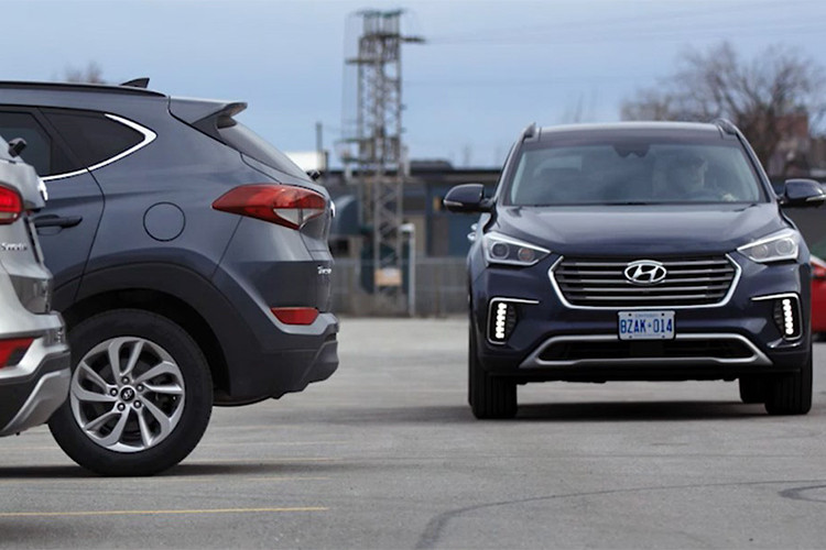 Trong sự kiện trình làng mẫu xe SUV Santa Fe thế hệ mới tại Hàn Quốc cách đây không lâu, ông Byung Kwon Rhim, giám đốc bán hàng toàn cầu của hãng xe hơi Hyundai, đã thừa nhận công ty này sẽ phát triển phiên bản N hiệu suất cao hơn của dòng crossover cỡ C Hyundai Tucson.