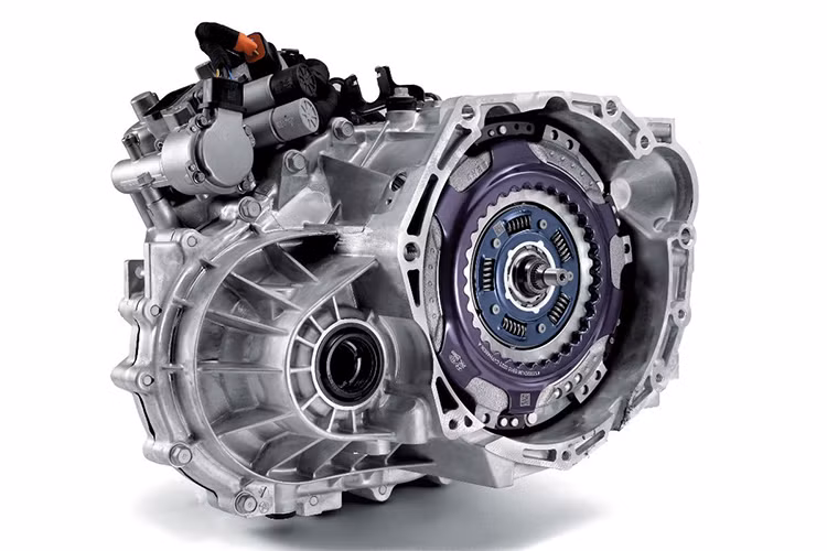 Ở một số thị trường, Hyundai Tucson N mới sẽ được trang bị động cơ có dung tích xi-lanh cao hơn. Ngoài động cơ, Hyundai Tucson N có thể còn được trang bị hệ thống treo hiệu suất cao hơn, hệ thống lái sắc sảo hơn, phanh cỡ lớn hơn và nhiều chế độ lái tùy chỉnh hoàn toàn.