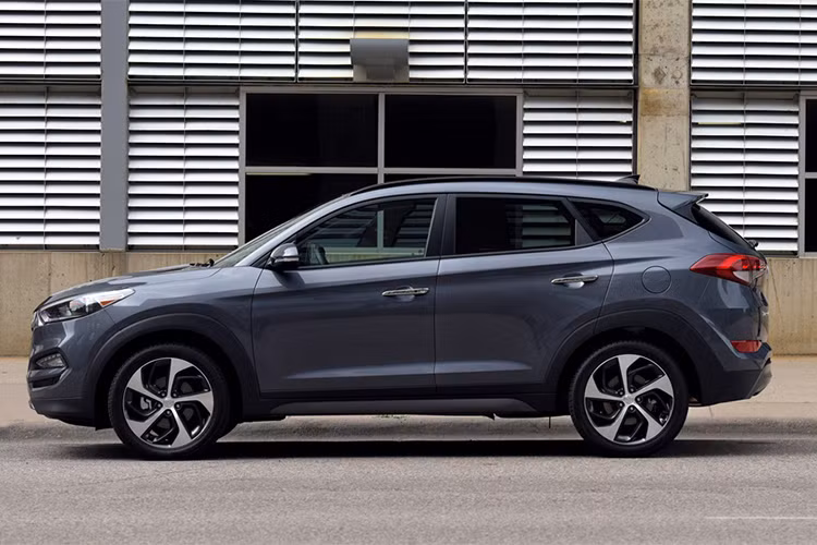 Hãng xe ôtô đình đám tại Hàn Quốc hiện đang tìm cách gây dựng thành công ban đầu cho dòng Hyundai i30 N. Đây vốn là mẫu xe mở màn cho nhãn hiệu con N được dẫn dắt bởi ông Albert Biemann, cựu giám đốc bộ phận M chuyên phát triển xe hiệu suất cao của BMW.