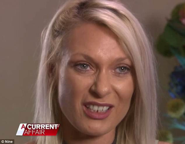 Chị Emma bị sốc sau khi biết hành động của cậu con trai.