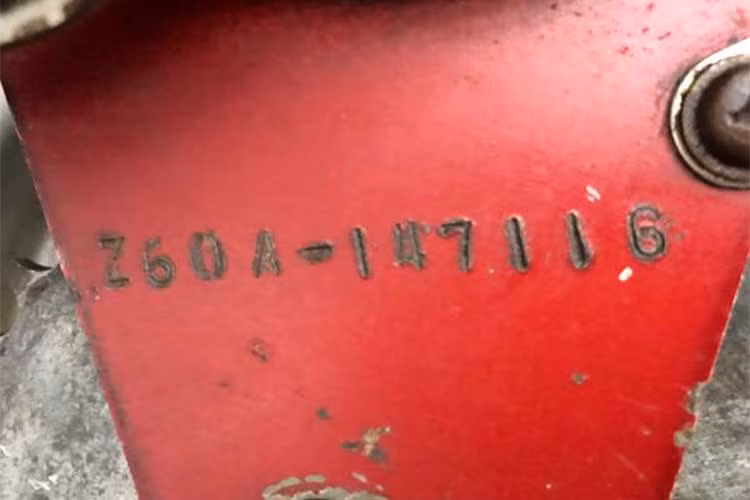 Ông vua âm nhạc thời bấy giờ cũng sắm sửa một chiếc xe máy để chạy quanh khu đất Tittenhurst Park Estate của mình ở Surrey vào năm 1969.