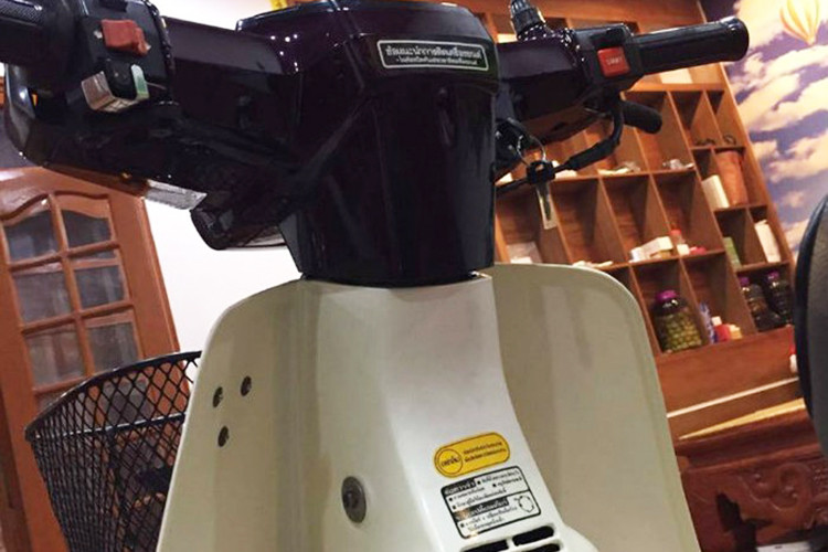 Hiện chưa có ai thẩm định về độ còn zin thực sự của chiếc Dream II Thái Lan này. Nhưng nhìn hình thức bề ngoài, cùng các chi tiết thì có thể thấy đây là một chiếc xe hàng xịn và ít được chủ nhân sử dụng trong nhiều năm.