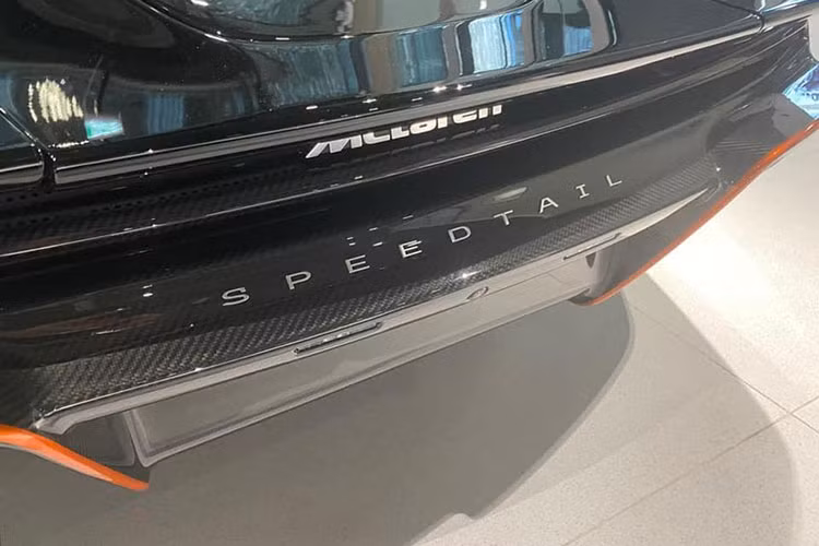 Cũng vì thế mà mức giá 129 tỷ đồng dành cho siêu xe 3 chỗ ngồi McLaren Speedtail về Việt Nam không có gì quá sốc mà thậm chí còn được cho là đắt đỏ do các xe McLaren Speedtail hiện đang tăng giá chóng mặt từng ngày trên thế giới.