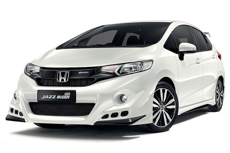 Tại tị trường Malaysia, giá xe Honda Jazz Mugen bán ra từ 88.600 Ringgit cho phiên bản màu xám Modern Steel Metallic (tương đương 504,5 triệu đồng), trong khi bản màu trắng ngọc trai White Orchid Pearl có giá 88.720 Ringgit (505,1 triệu đồng).