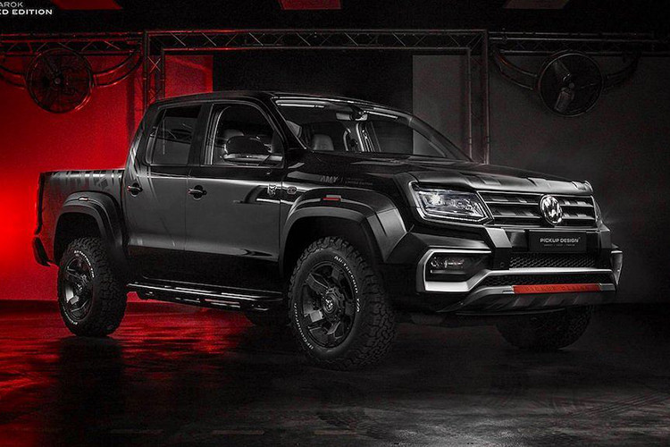 Ngoài ra, với hệ thống xả mới và bộ phát wifi bên trong cabin, người lái có thể điều chỉnh tiếng nổ của xe qua ứng dụng cài trên điện thoại. Pickup Design sẽ chỉ nhận độ đúng 500 chiếc Amarok lên cấu hình Amy với giá 13.995 Euro (tương đương 376,7 triệu đồng) - gần gấp đôi so với mức giá khởi điểm của chiếc xe tại Đức (32.076 Euro). Như vậy, mức giá rẻ nhất để dân chơi có thể sở hữu một chiếc Amarok độ Amy là 46.071 Euro (tương đương 1,23 tỷ đồng).