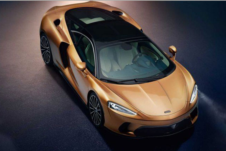 Giá xe McLaren GT 2020 bán ra khởi điểm từ 210.000 USD (tương đương khoảng 4,88 tỷ đồng), xe sẽ có mặt tại khắp các đại lý của McLaren trên toàn thế giới, dự kiến lô xe đầu tiên sẽ được giao đến khách hàng bắt đầu vào cuối năm nay. 