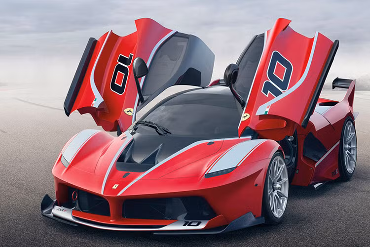 Sức mạnh của 458 Speciale được lấy từ khối động cơ V8 riêng biệt, được tinh chỉnh lại, giúp sản sinh công suất cực lên 605 mã lực, hơn 35 mã lực so với bản tiêu chuẩn.