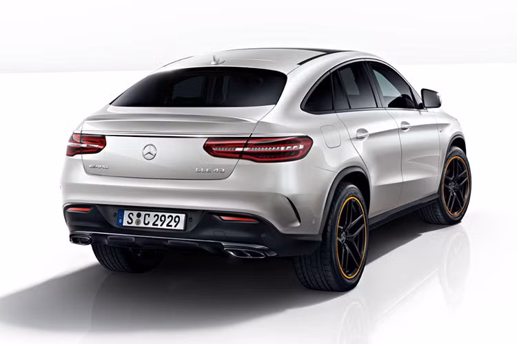 Ngoài ra, mẫu SUV hạng sang này chắc chắn cũng sẽ phải được trang bị "tận răng" và đạt được ngưỡng sang trọng, phong cách hơn cả GLE.