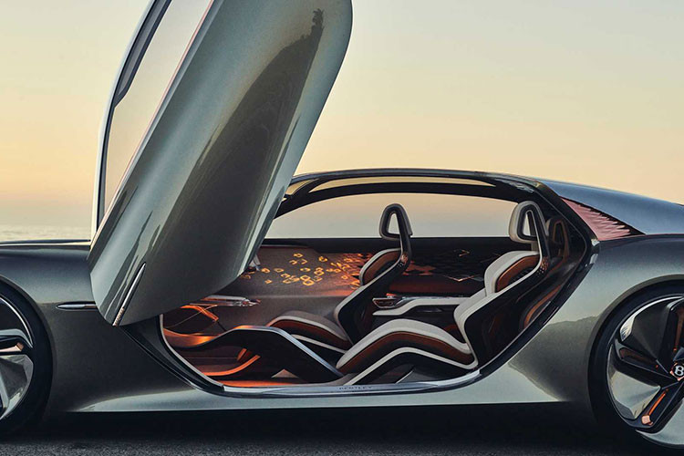 Mẫu xe này có thể dùng động cơ xăng W12, dung tích 6.0 lít truyền thống, tạo ra công suất tối đa 626 mã lực và mô-men xoắn cực đại 900 Nm như Bentley Continental GT và Flying Spur. Vì không có mui nên xe sẽ nhẹ hơn đáng kể, từ đó tăng tốc từ 0-100 km/h trong thời gian nhanh hơn con số 3,7 giây của Bentley Continental GT.