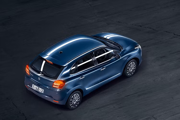 Đáng tiếc là động cơ của Suzuki Baleno 2019 tại thị trường Ấn Độ không thay đổi. Xe vẫn dùng động cơ xăng 1,2 lít và diesel 1,3 lít, kết hợp với hộp số sàn 5 cấp tiêu chuẩn hoặc tự động CVT tùy chọn. Trang bị an toàn của xe bao gồm 2 túi khí, hệ thống chống bó cứng phanh ABS, phân bổ lực phanh điện tử EBD và cảm biến đỗ xe phía sau tiêu chuẩn.