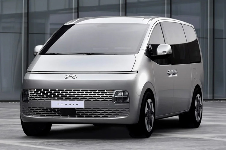 Tại thị trường Hàn Quốc, mức giá xe Hyundai Staria Hybrid 2024 cho 3 phiên bản là Cargo, Tourer và Lounge với mức bán ra dao động từ 34,33 - 44,97 triệu Won (khoảng 635 - 832 triệu đồng).