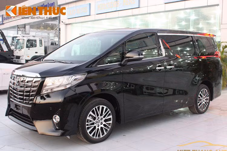Toyota Alpha 2016 được nhập về Việt Nam thông qua những nhà nhập khẩu tư nhân tại Hà Nội trước ngà 1/7 có giá khoảng 4 tỷ đồng. Tuy nhiên với mức thuế mới, mẫu xe này sẽ tăng thêm 30%, chính vì vậy số tiền khách hàng phải chi thêm để sở hữu mẫu xe này sẽ không hề nhỏ.