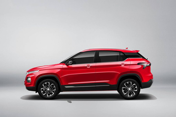 Về thiết kế, mẫu xe Baojun 510 2019 mới số tự động không có sự khác biệt so với các phiên bản khác từng ra mắt lần đầu tiên vào 2017. Cụ thể, nó sở hữu chiều dài tổng thể 4.220 mm, rộng 1.740 mm, cao 1.605 mm và chiều dài cơ sở 2.550 mm.