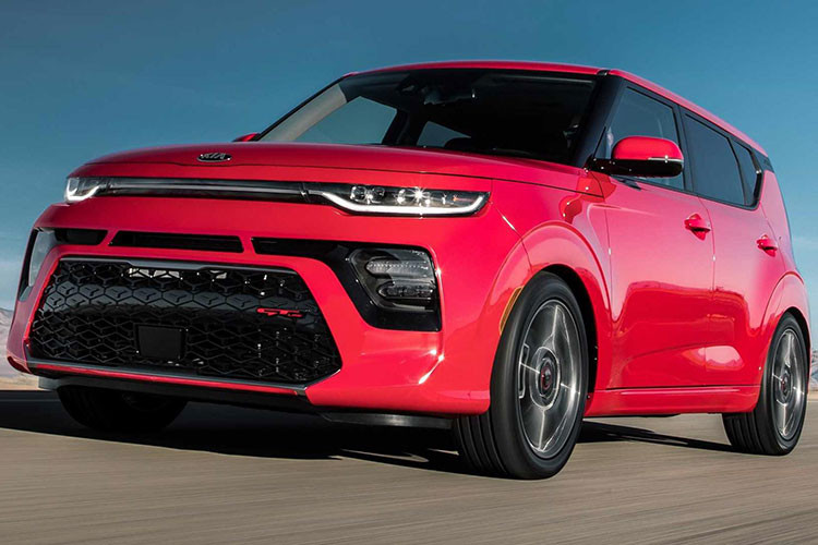 Sau khi được giới thiệu lần đầu tiên tại Triển lãm ô tô Los Angeles cuối năm ngoái, đến nay Kia Motors America (KMA) đã công bố giá bán cho Kia Soul 2020 mới - thế hệ thứ 3 cuả dòng xe này. Xe được bán ra với các phiên bản gồm: LX, S, X-Line, EX, GT-Line và GT-Line Turbo