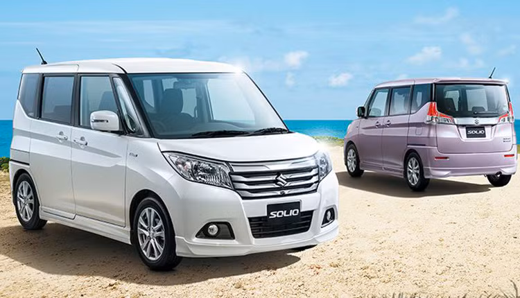 Bên cạnh đó, xe còn được trang bị nhiều tính năng an toàn như cảnh báo chệch làn đường, hệ thống camera hỗ trợ phanh xe, tín hiệu dừng xe khẩn cấp, chống bó cứng phanh ABS và phân bổ lực phanh điện tử ESP...