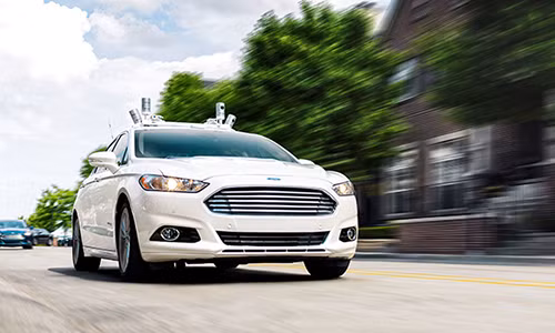 Ford dau tu 1 ty do phat trien cong nghe xe tu lai