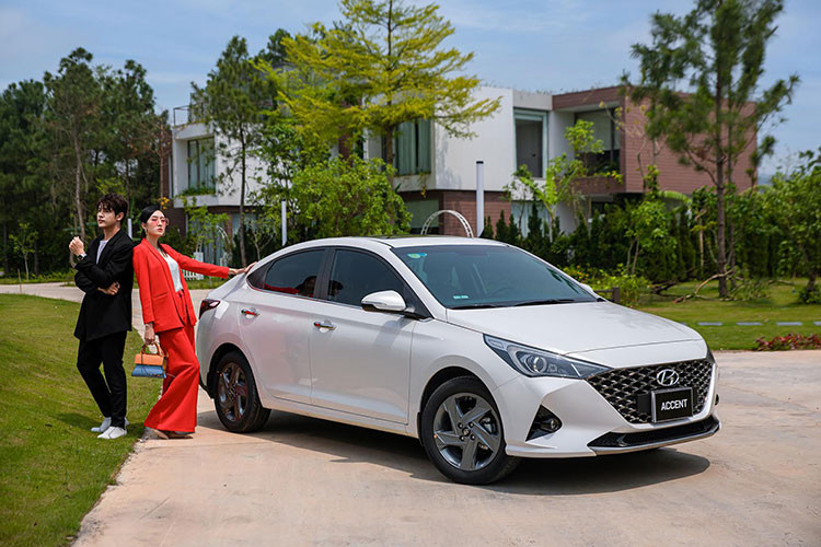 Hyundai Accent dat hon 3.300 xe thang 10, gan gap doi Toyota Vios