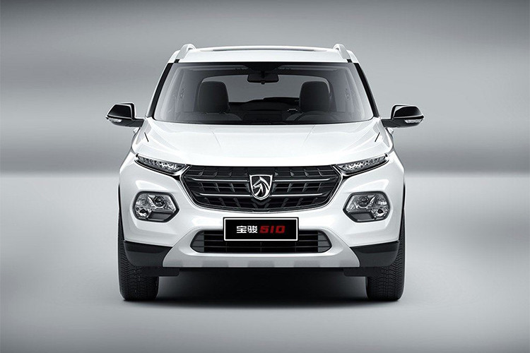 Baojun 510 được coi là một chiếc SUV cỡ nhỏ cực kỳ rẻ so với các mẫu xe trong cùng phân khúc hạng B khác đang bán ra hiện nay. Đây là lý do giúp chiếc xe trở nên hấp dẫn và bán rất chạy tại thị trường Trung Quốc.